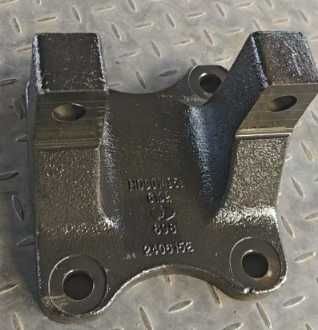 推力杆支架 前桥