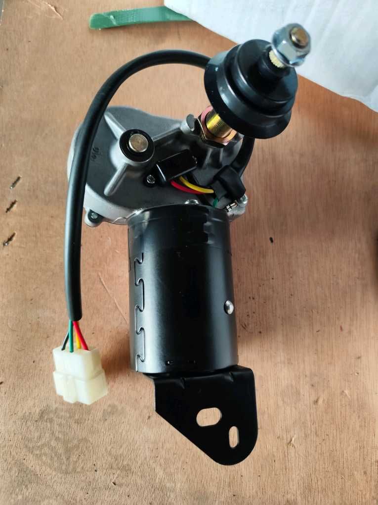 ZD2431R雨刮电机 侧窗