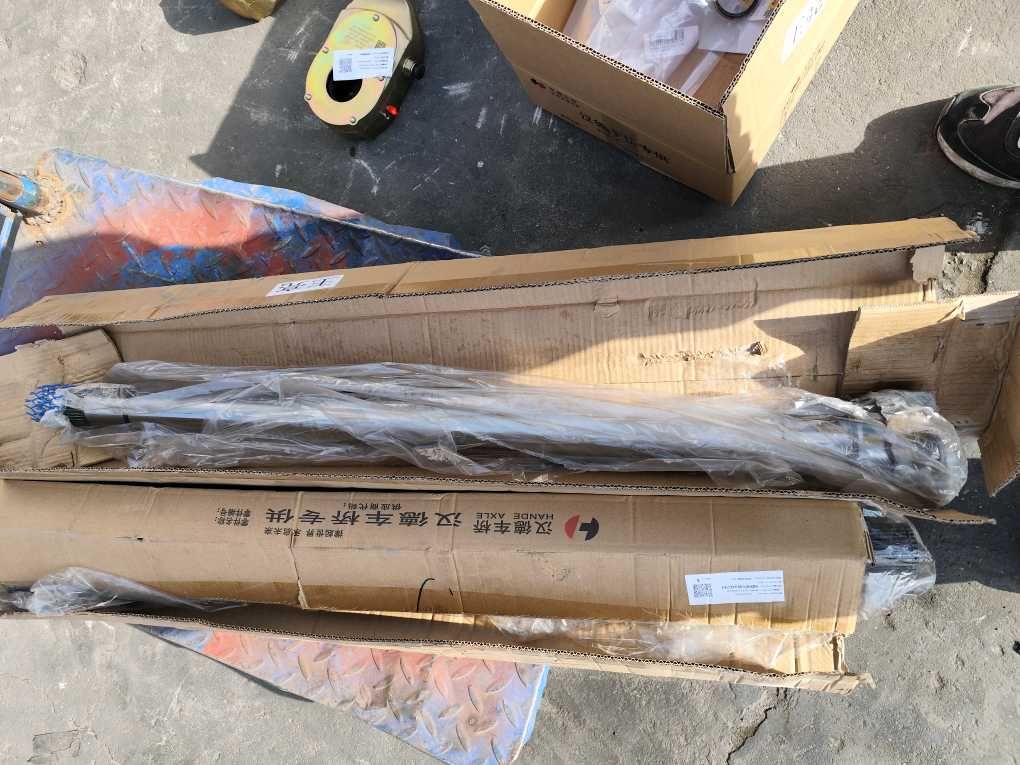 HD90149346742制动凸轮轴 左