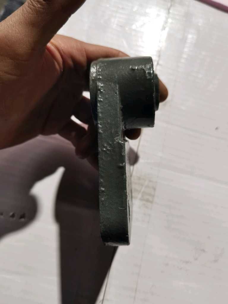 前稳定杆支架图2