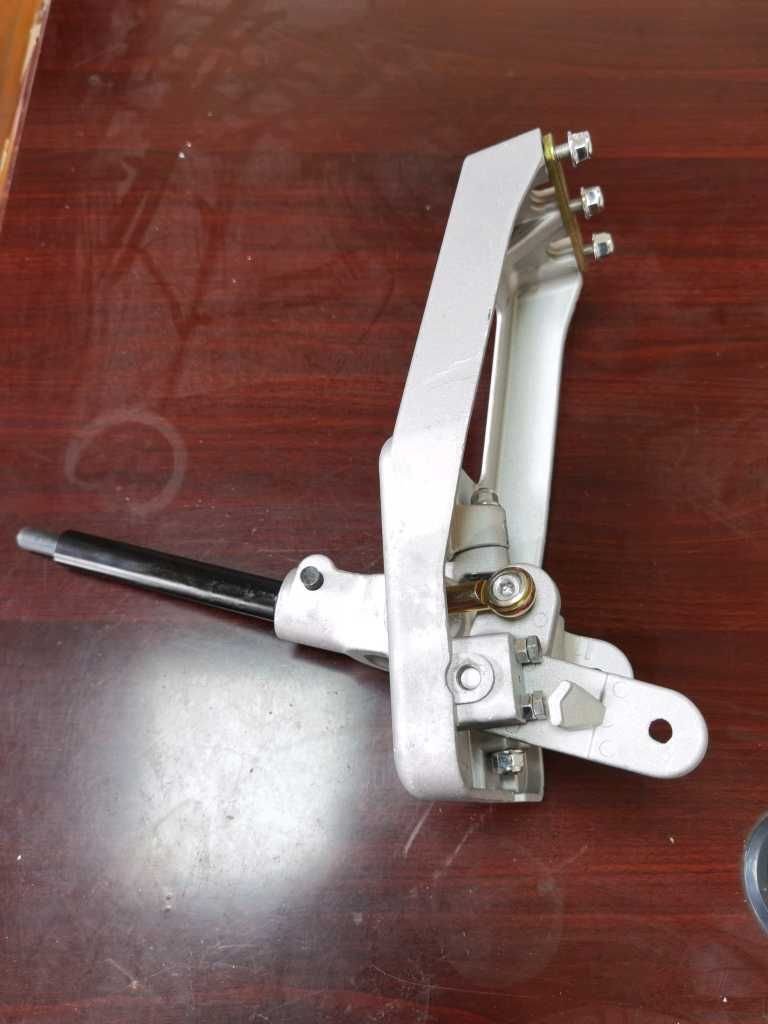 换挡操纵机构图3