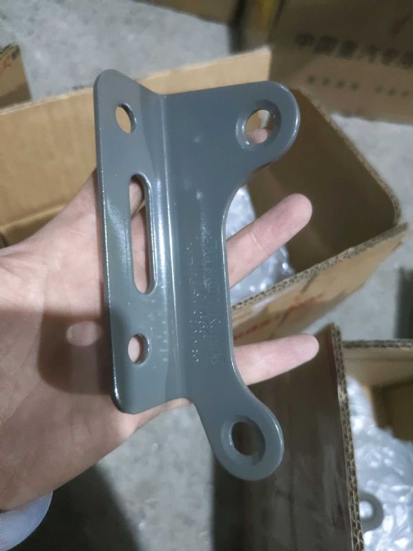 脚踏板左后连接支架图2