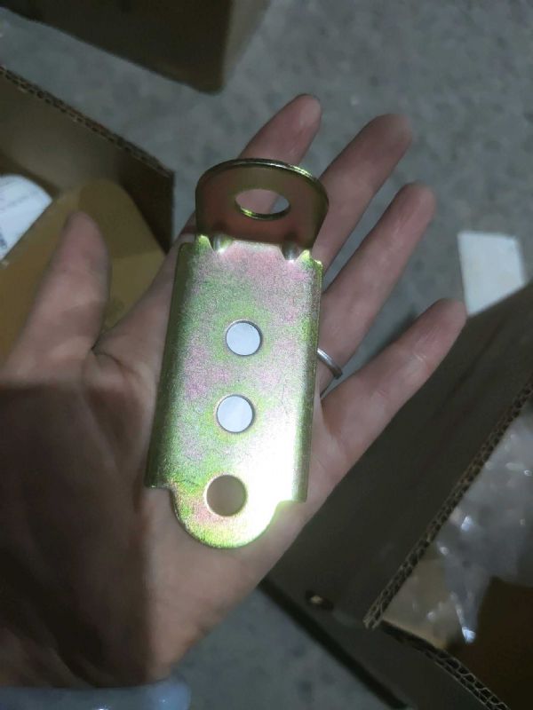 角形支架(三孔)图2