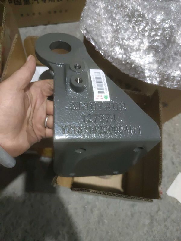 前悬左上底座图2