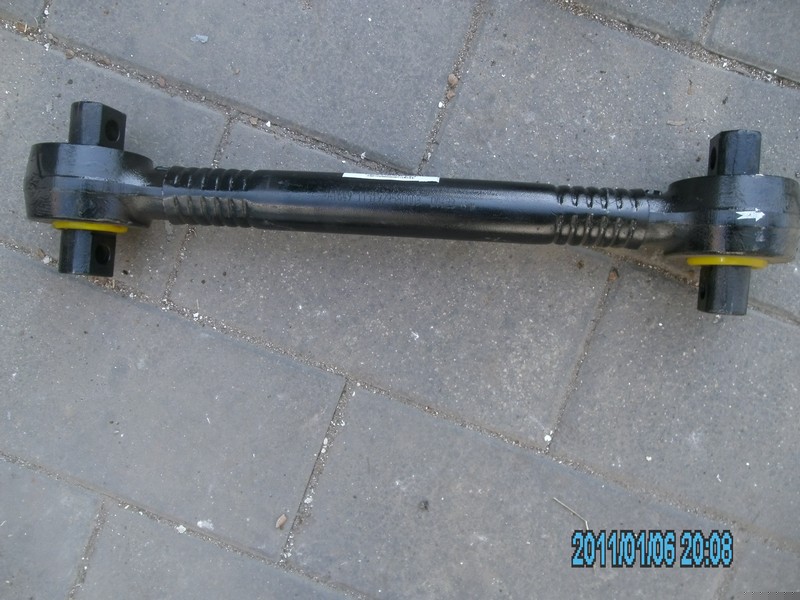 中上推力杆总成图1