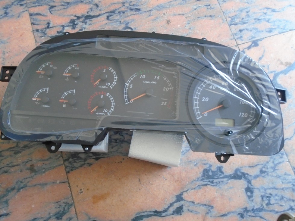 组合仪表总成图1