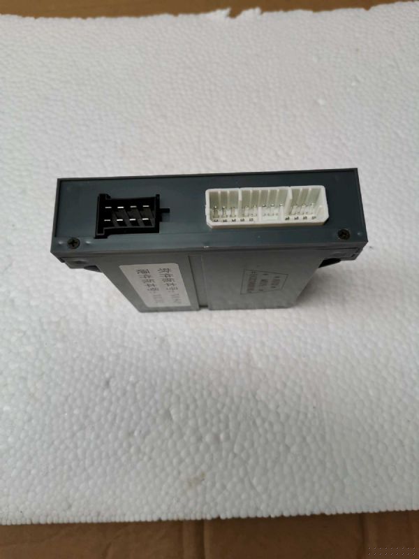 右車門控制器