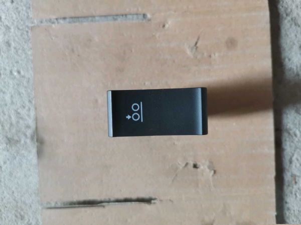 牵引力辅助开关