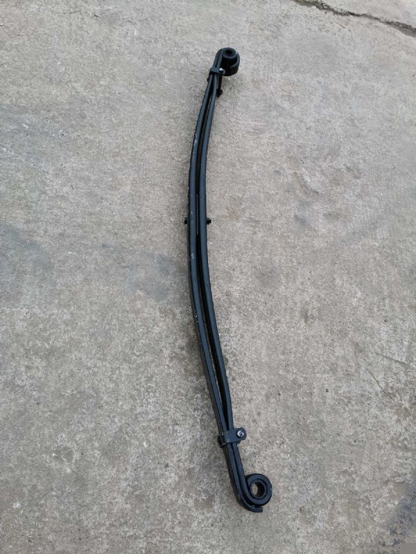 前钢板弹簧总成