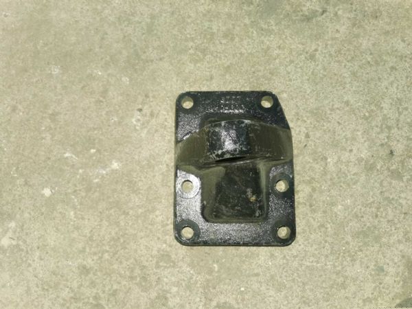 转向助力缸支架