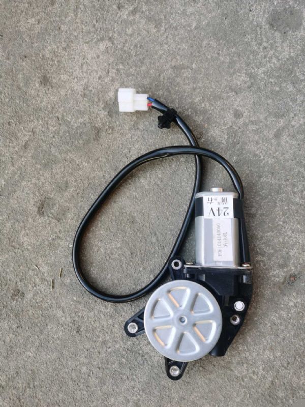 右前门电机总成