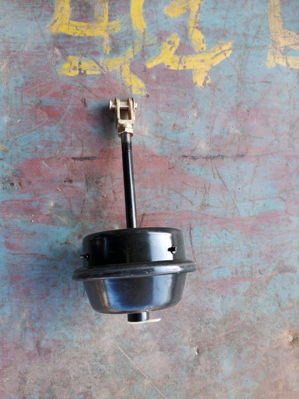 前左制动室总成