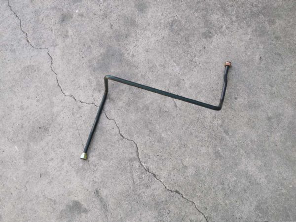 钢管总成-软管至直通