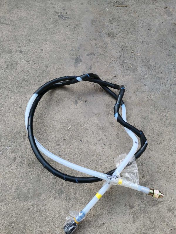 回油管-转换阀到副油箱