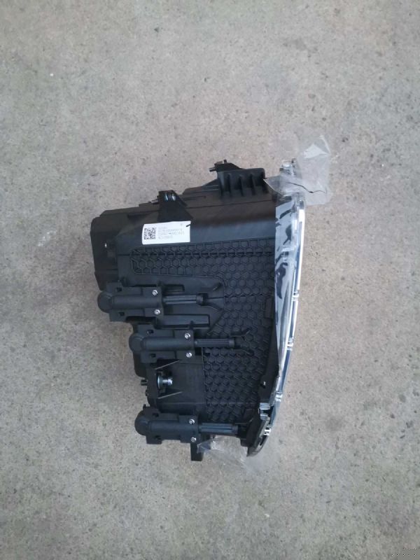 右前组合灯总成