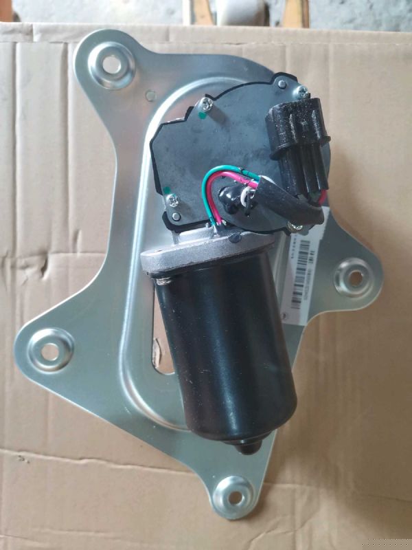 前雨刮电机总成