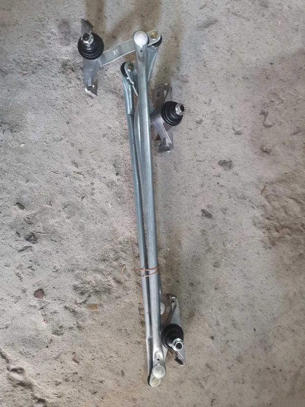 雨刮连动杆总成