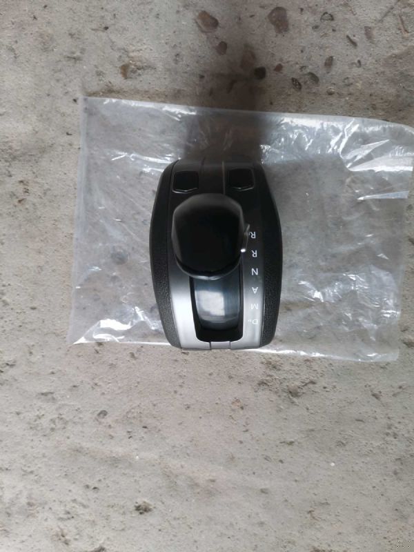 操纵手柄（自动挡操纵器）