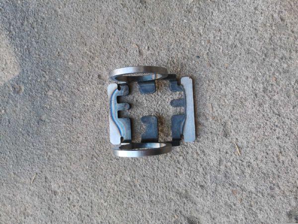 换档壳体锁定件