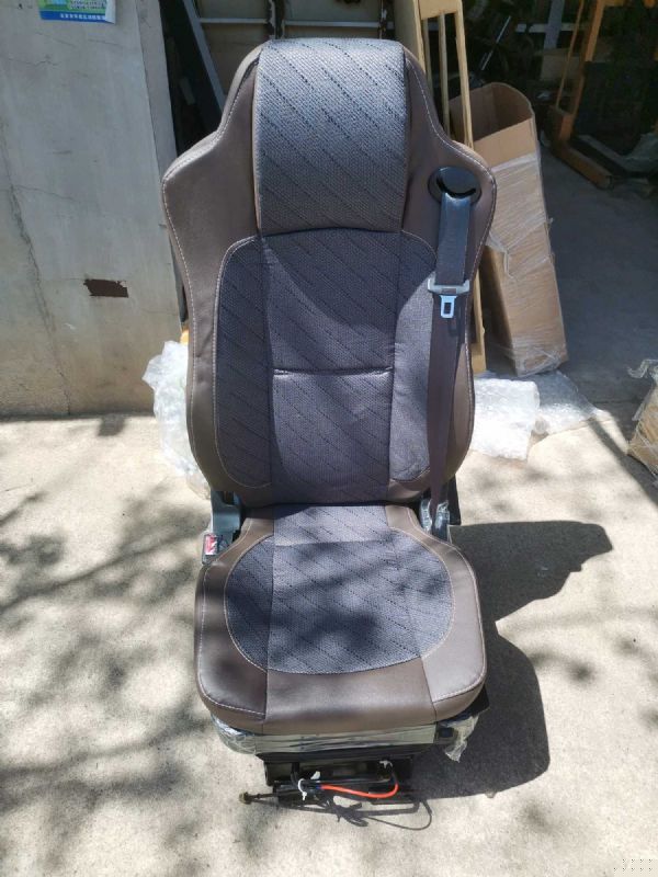 驾驶员座椅总成