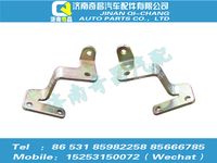 az1651110076,豪瀚配件 豪瀚气弹簧右上支架WG1651110076,济南奇昌汽车配件有限公司