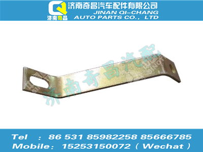 az1651110065,豪瀚配件 豪瀚导风罩上支架WG1651110065,济南奇昌汽车配件有限公司