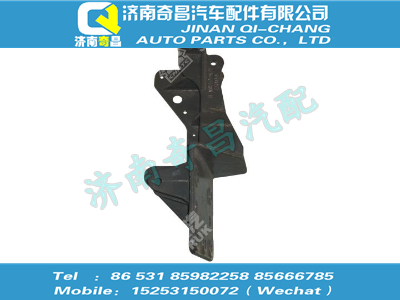 az1642440018,豪沃配件 豪沃右下支架（与左件对称）,济南奇昌汽车配件有限公司