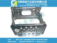az1632243330,C7B配件 C7B右下上车踏板安装总成（与左件对称）,济南奇昌汽车配件有限公司