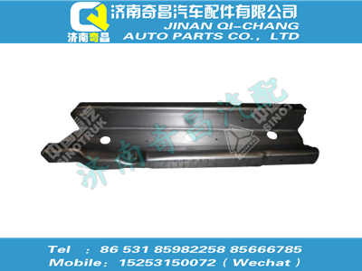 az1642270029,C7B配件 C7B右地板加强梁总成（与左件对称）,济南奇昌汽车配件有限公司