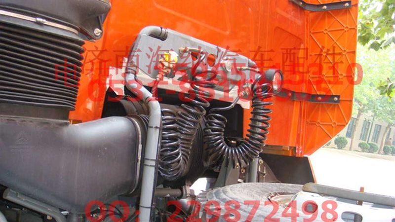 AZ9925360813,螺旋管安装支架总成（A7）,济南海纳汽配有限公司