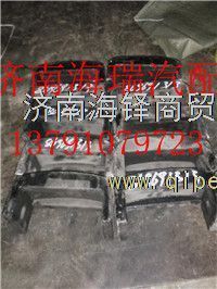潍柴扬州盛达YZT3863汉德宽体矿用425桥前簧后支架滑板 