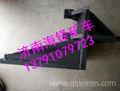 揚(yáng)州盛達(dá)礦用寬體車63T暖風(fēng)水箱  揚(yáng)州盛達(dá)礦車配件 揚(yáng)州盛達(dá)礦車配件