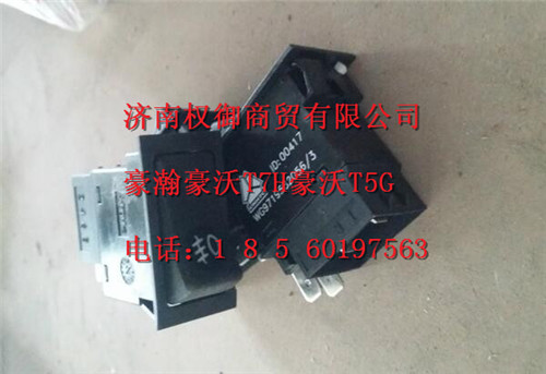 WG9719582056,重汽新斯太尔左右仪表面罩组件WG1682167010WG1682167367,济南权御进出口有限公司