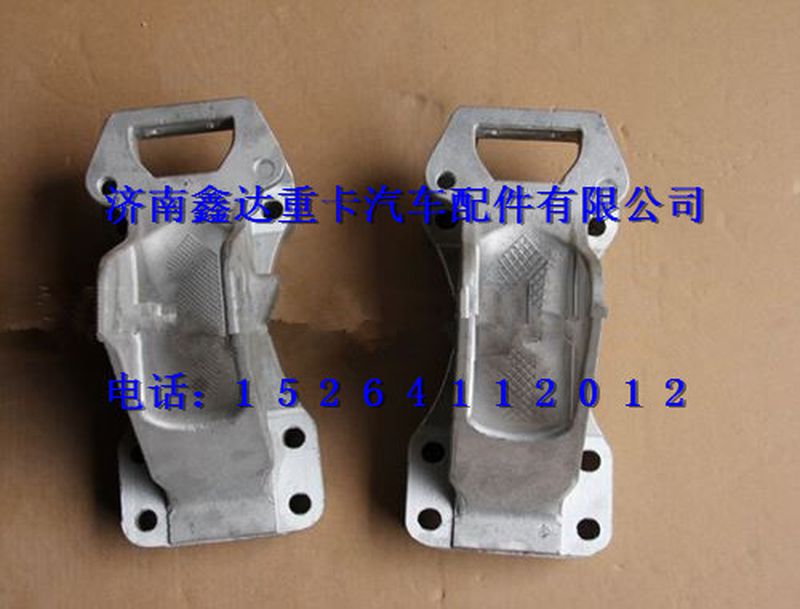 WG1664430042  ,重汽豪沃A7左前悬过渡支架                                               ,济南鑫达重卡汽车配件有限公司