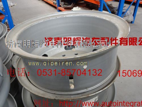 13107300X5203,重汽HOWO轻卡配件前轮毂,济南明辉汽车配件有限公司