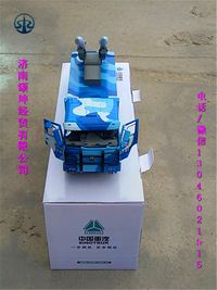 重汽導(dǎo)彈閱兵車