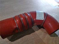 WG9725530507   中冷器出氣膠管