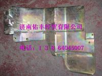 WG1664240213,重汽豪沃A7保险杠连接板左WG1664240213,济南佑丰经贸有限公司（原镐煜）