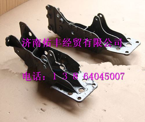 重汽豪沃09款液压锁下支架左WG1642440081图1