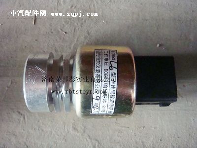 WG9100583056,WG9100583056.里程表传感器(豪沃)4个圆柱,济南港新贸易有限公司