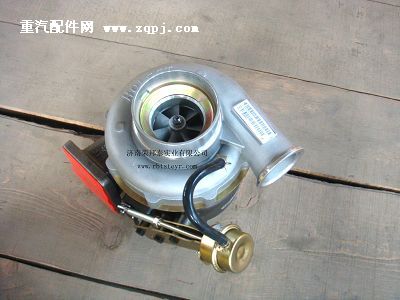 VG1540110066.增压器(豪沃,欧3)图1