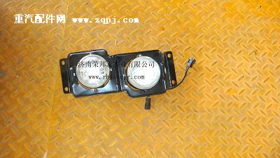 WG9719720006A.转向灯(右)杠灯豪沃